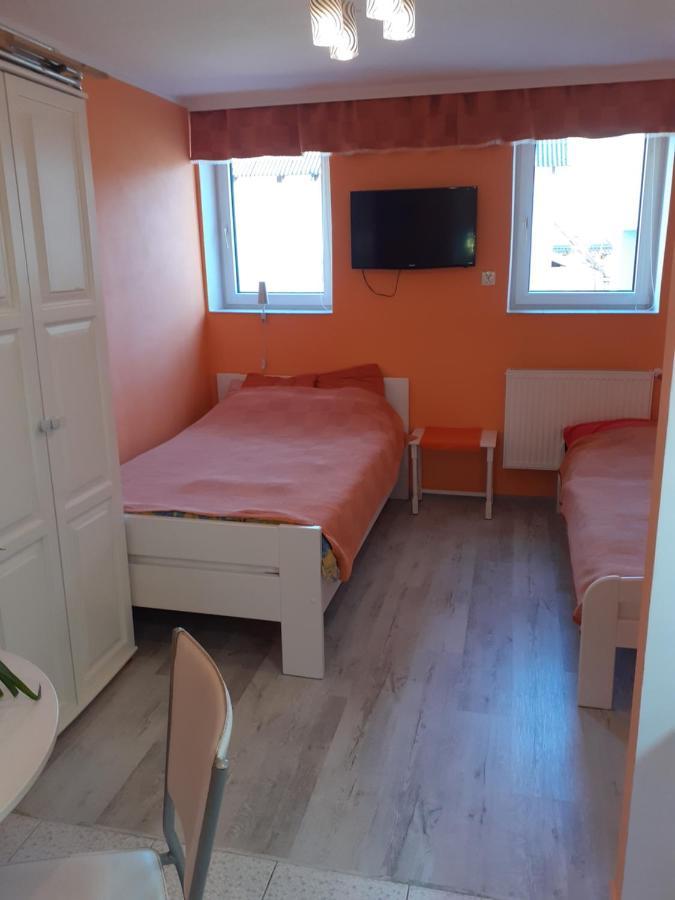 Wynajem apartamentów i pokoi. Ustronie Morskie Exterior foto