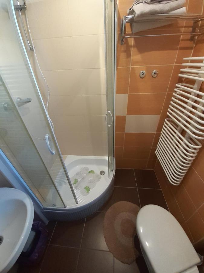 Wynajem apartamentów i pokoi. Ustronie Morskie Exterior foto