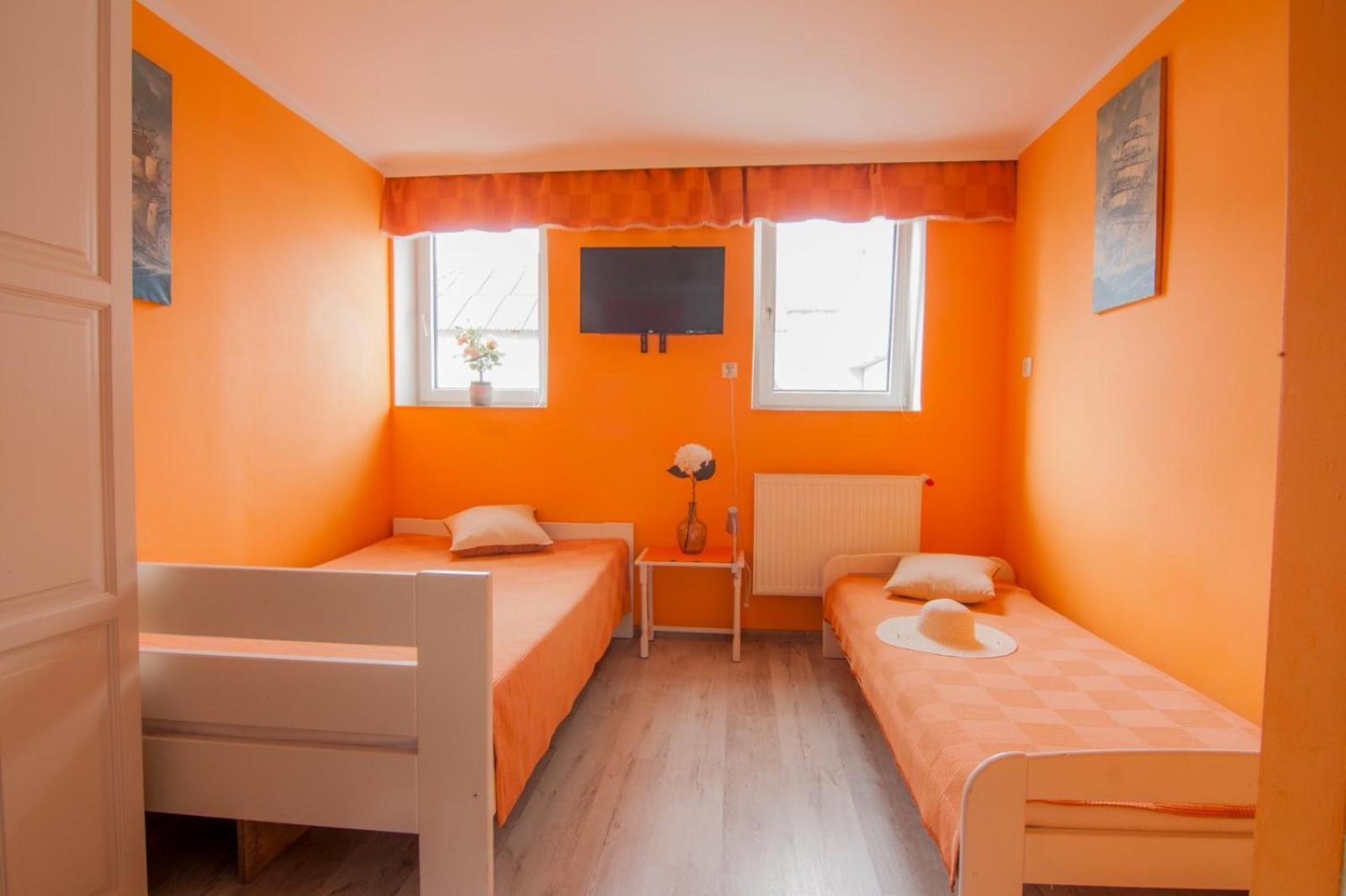 Wynajem apartamentów i pokoi. Ustronie Morskie Exterior foto